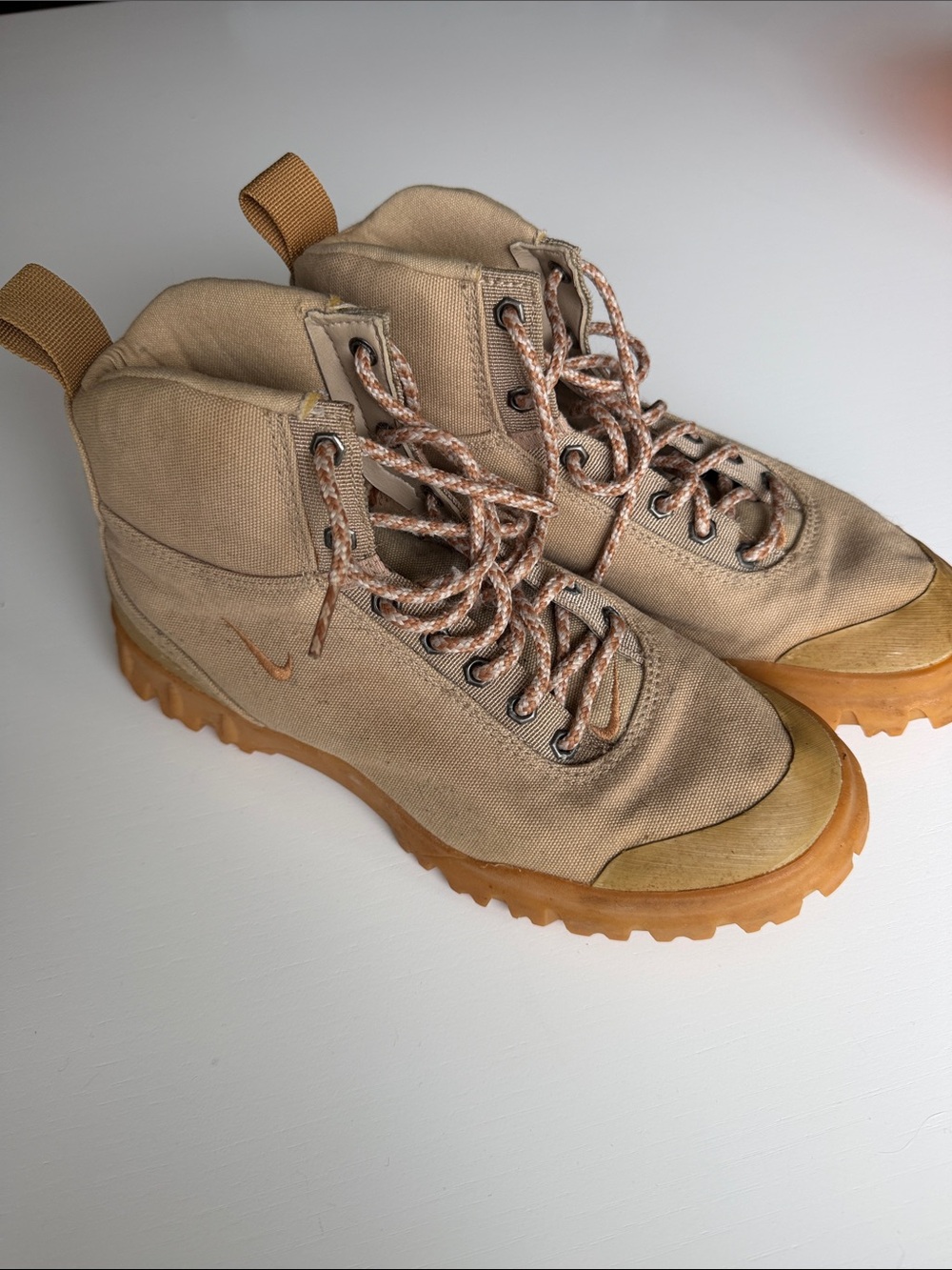 Nike Women's Beige/Tan Lace-Up Canvas Hiking Boots